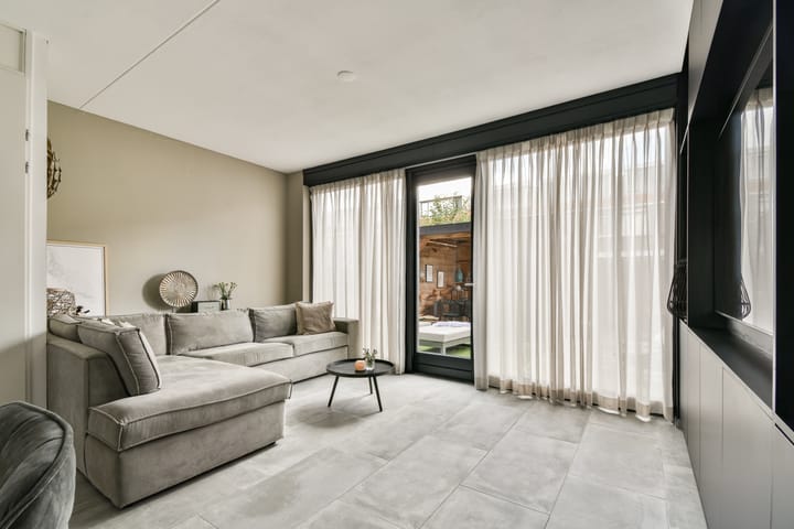 Foto 9 van Uiverplein 17