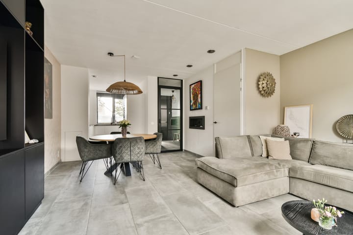 Foto 10 van Uiverplein 17