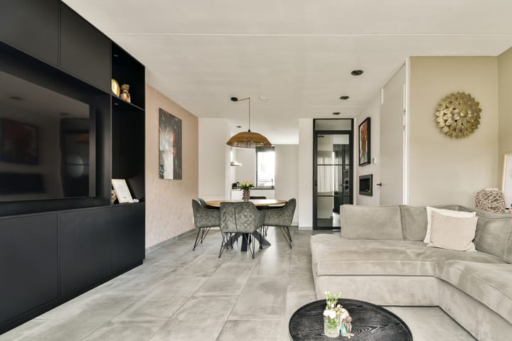 Foto 11 van Uiverplein 17