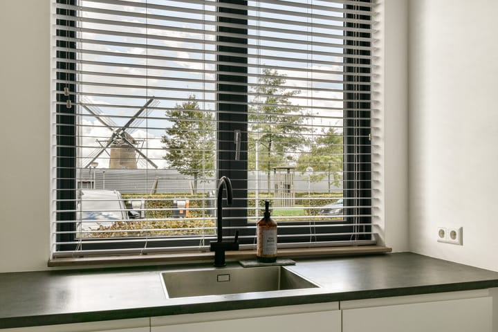 Foto 13 van Uiverplein 17