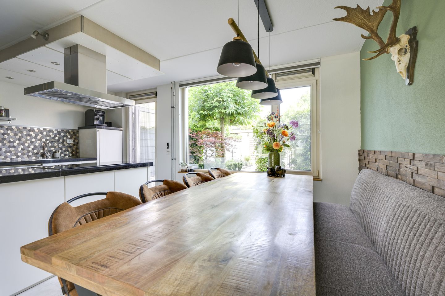 Foto 19 van Philippote van der Marckstraat 34