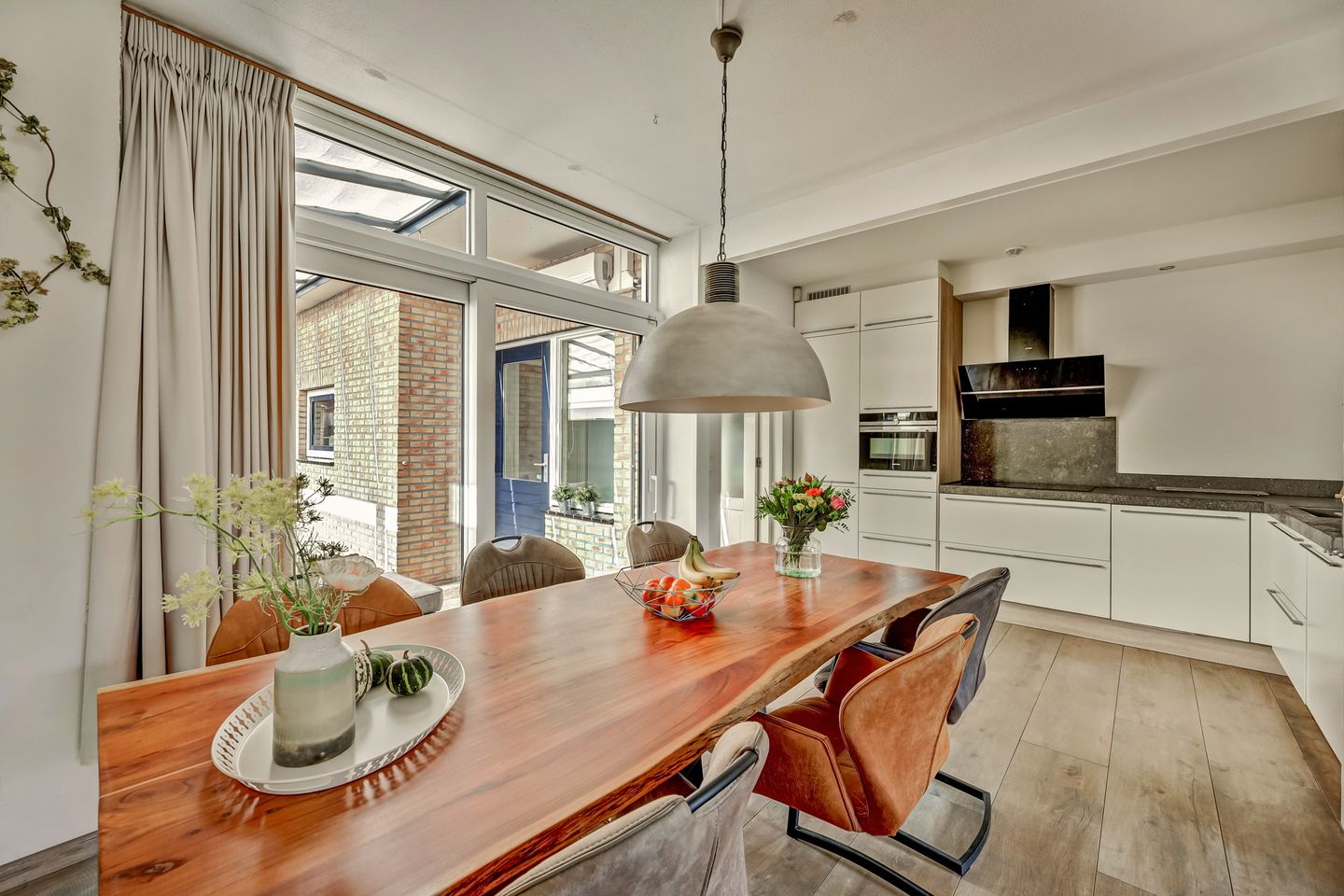 Foto 10 van Abeelstraat 76