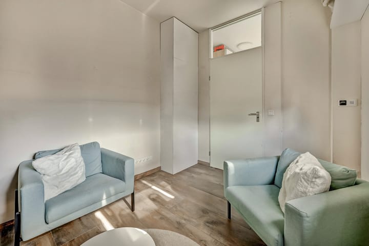 Photo 21 of Abeelstraat 76