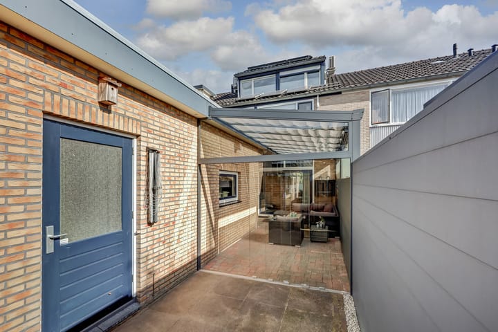 Photo 35 of Abeelstraat 76