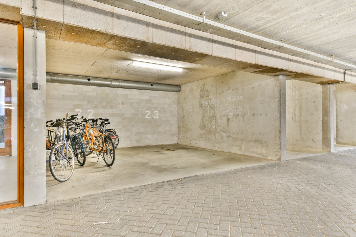 Foto 25 van Dirk Vreekenstraat 39