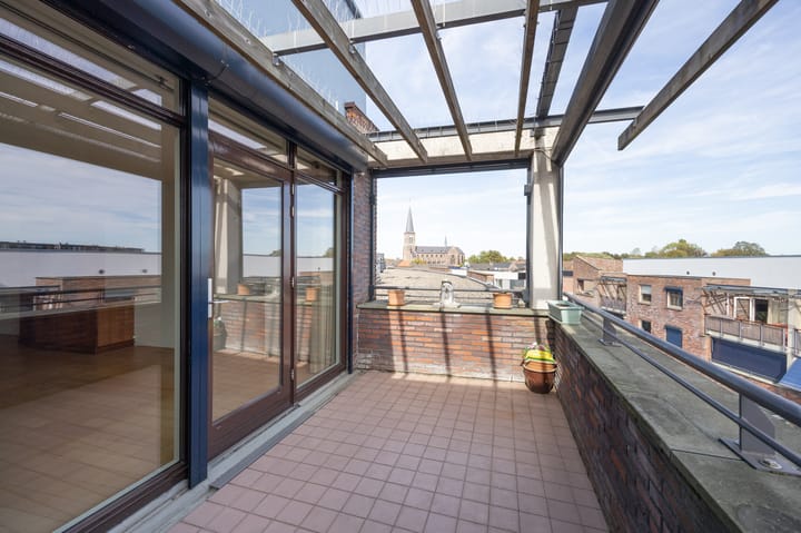 Foto 29 van Hof van den Houte 142