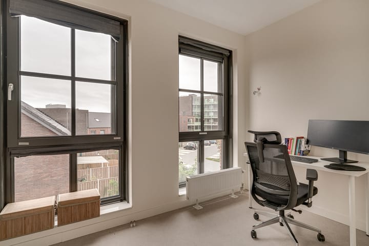 Foto 43 van Gashouderplein 57