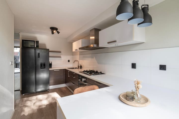 Photo 3 of Theodora Jacobalaan 33-B