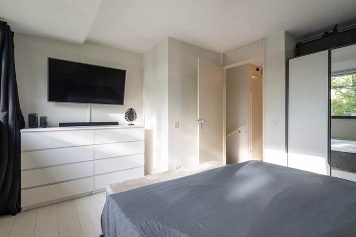 Photo 22 of Theodora Jacobalaan 33-B