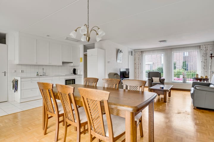 Foto 5 van Limpenshof 29