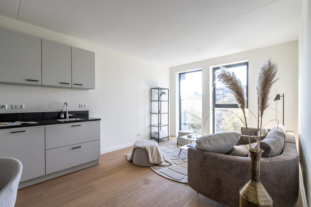 Foto 38 van Frame Building