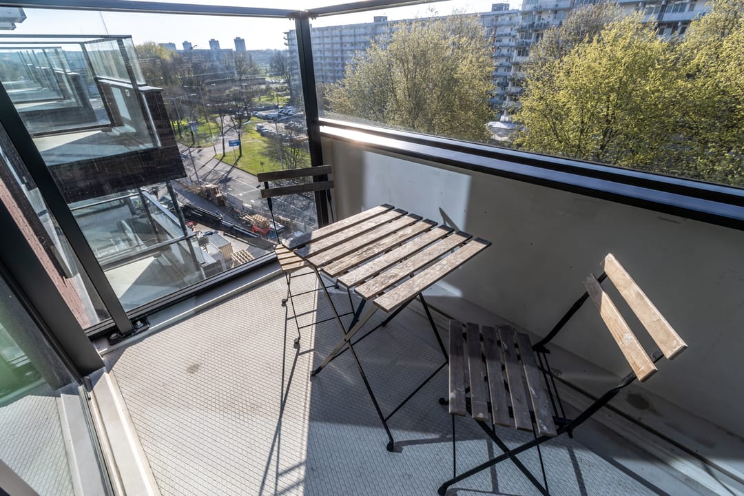 Foto 51 van Frame Building