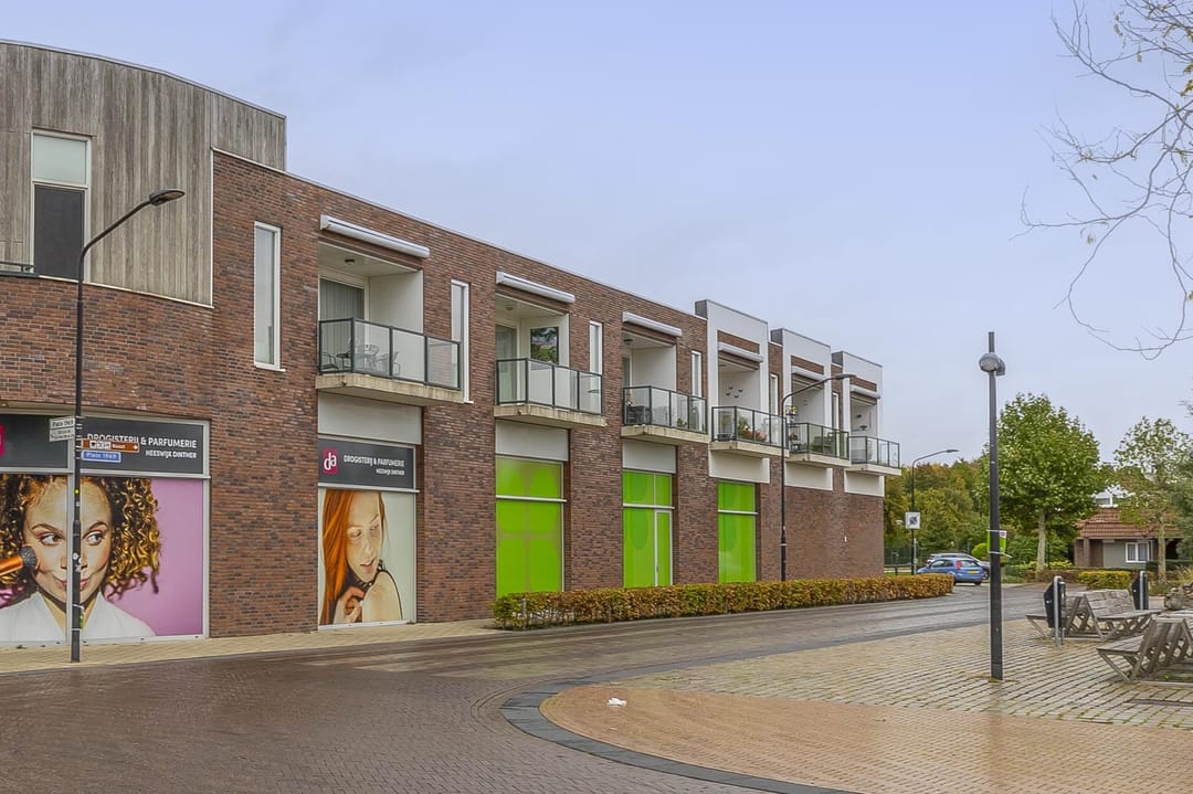 Foto 1 van Plein 1969 13-F