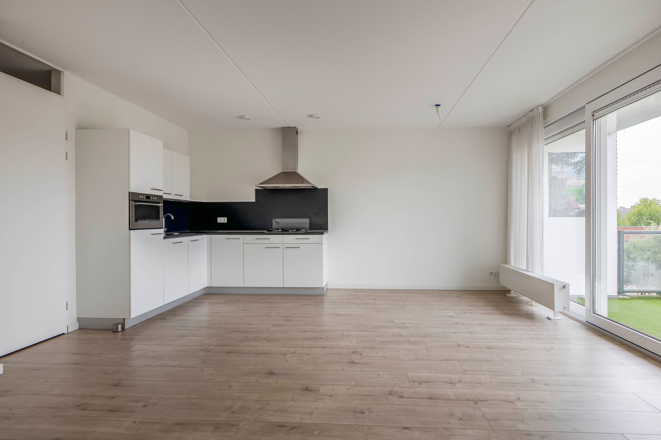 Foto 3 van Plein 1969 13-F