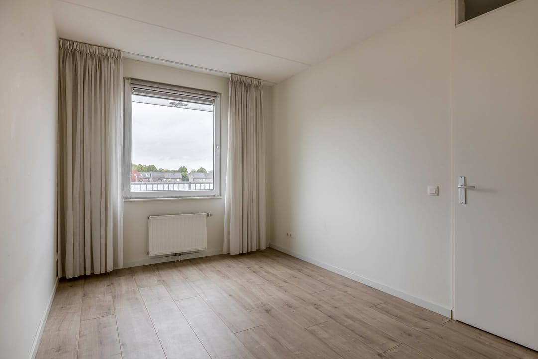 Foto 11 van Plein 1969 13-F