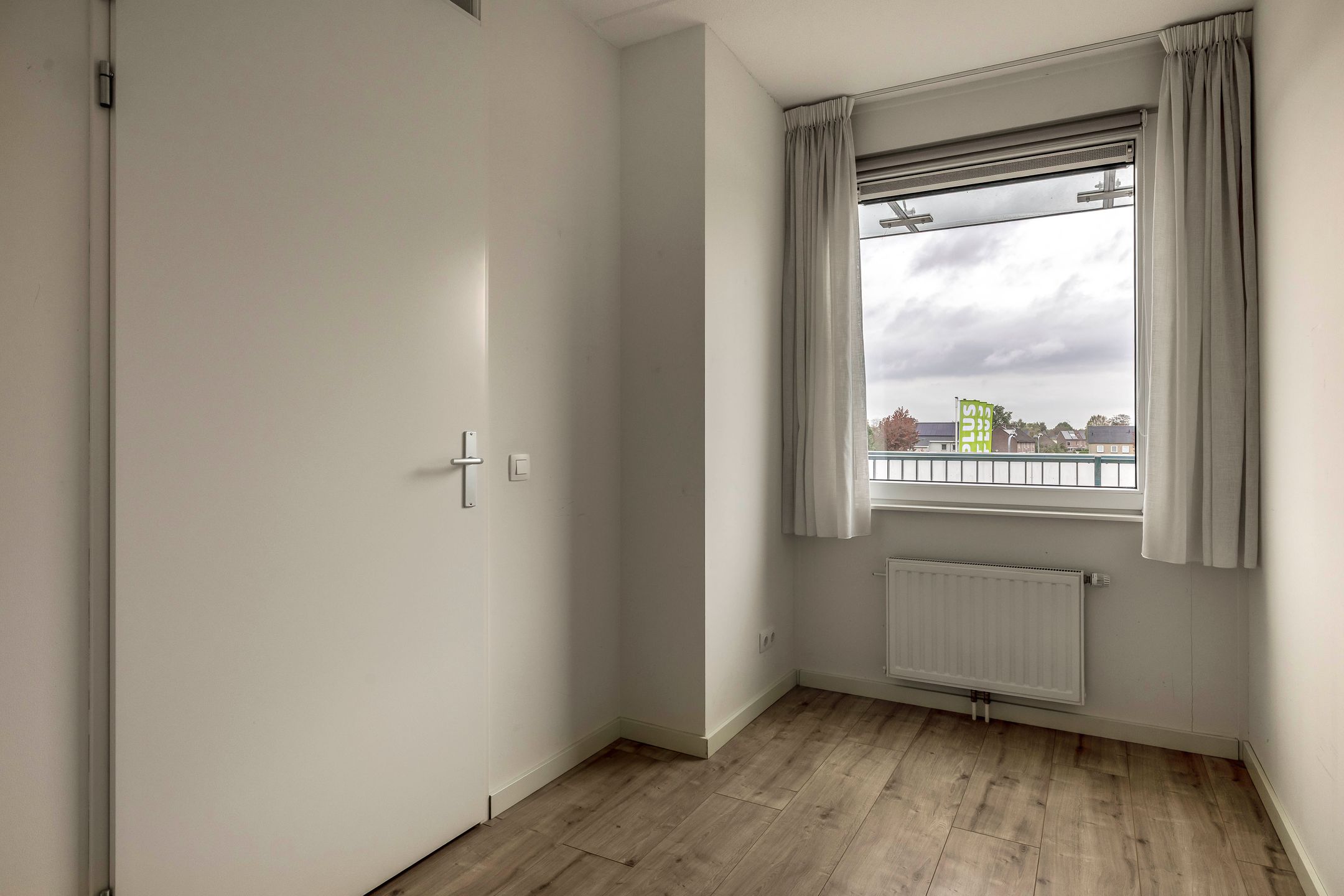 Foto 15 van Plein 1969 13-F