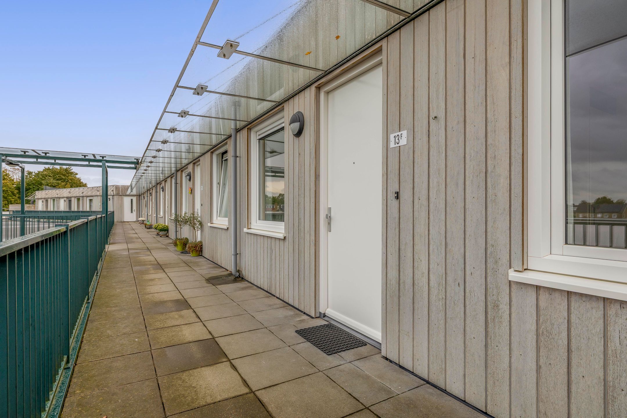 Foto 18 van Plein 1969 13-F