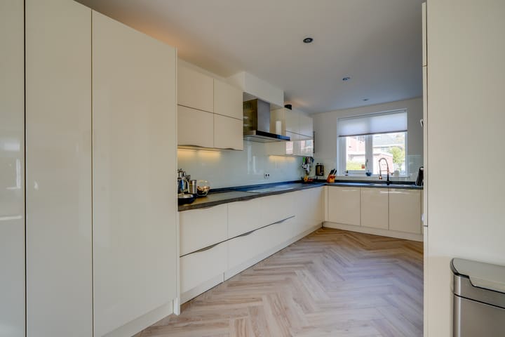 Foto 17 van Edmund Eyslerstraat 32