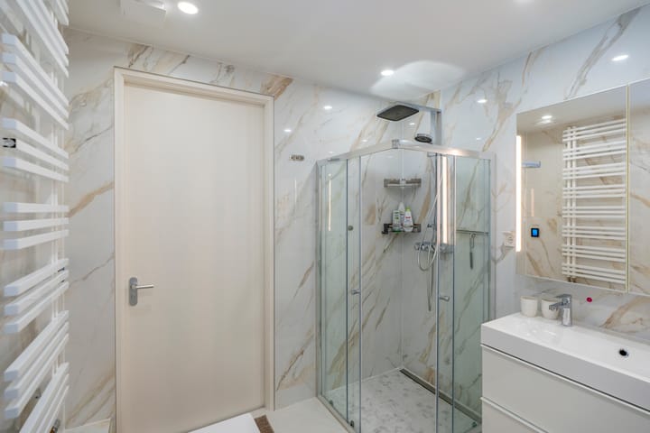 Foto 60 van Edmund Eyslerstraat 32