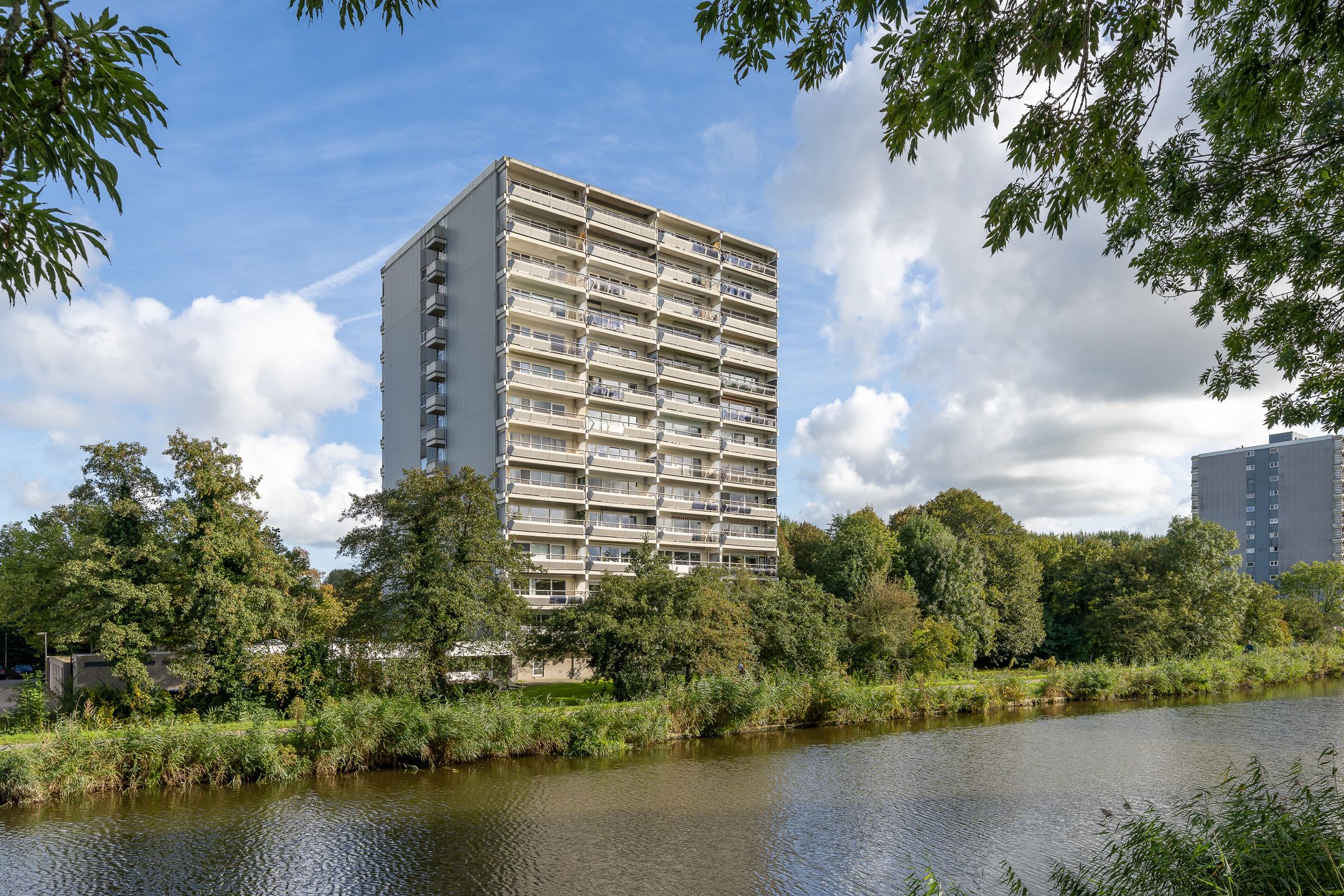 Burgemeester D. Kooimanweg 839 