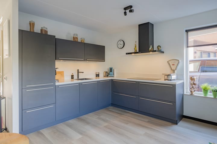 Photo 21 of De Spin 23