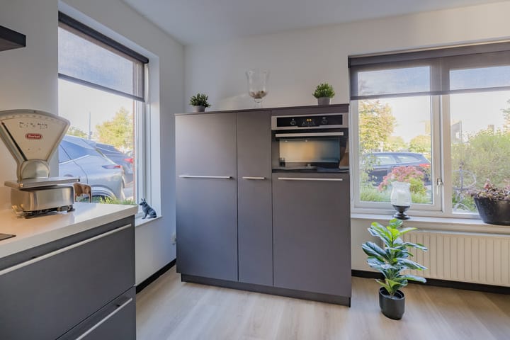 Photo 22 of De Spin 23