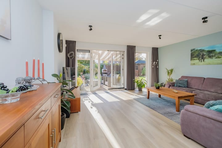 Photo 10 of De Spin 23