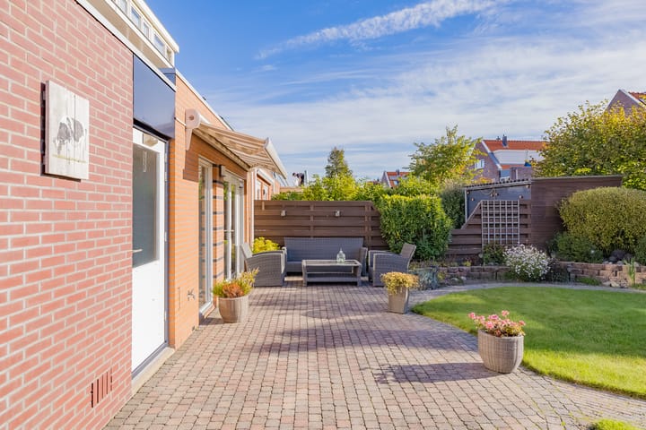 Photo 34 of De Spin 23