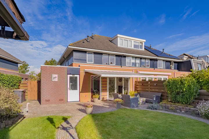 Photo 37 of De Spin 23