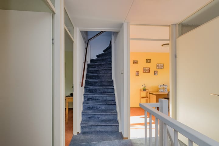 Photo 43 of De Spin 23