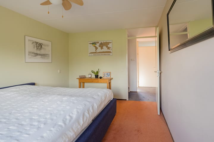 Photo 45 of De Spin 23