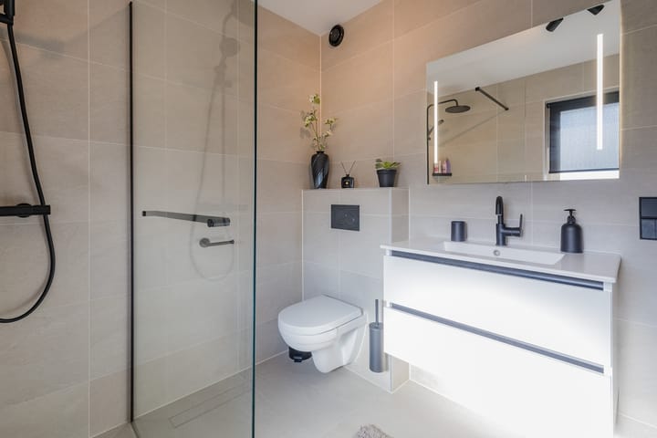 Photo 55 of De Spin 23