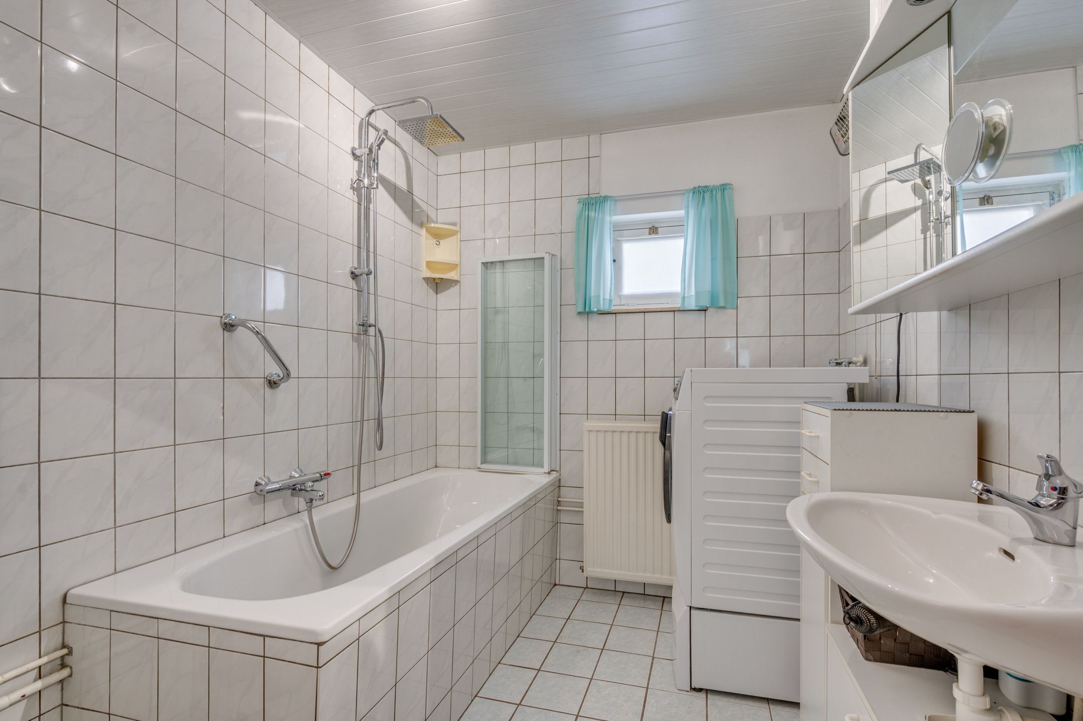 Photo 15 of Hortensiastraat 14