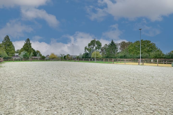 Photo 52 of Beuningsestraat 8