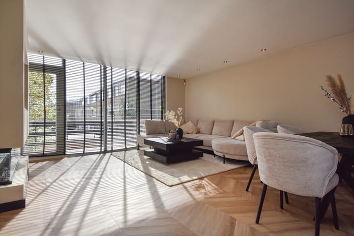 Photo 11 of Vermeerstraat 18