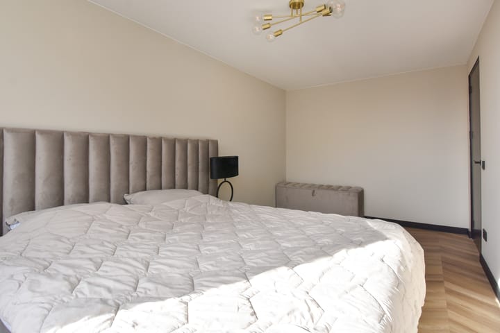 Photo 35 of Vermeerstraat 18