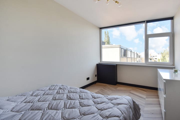 Photo 36 of Vermeerstraat 18