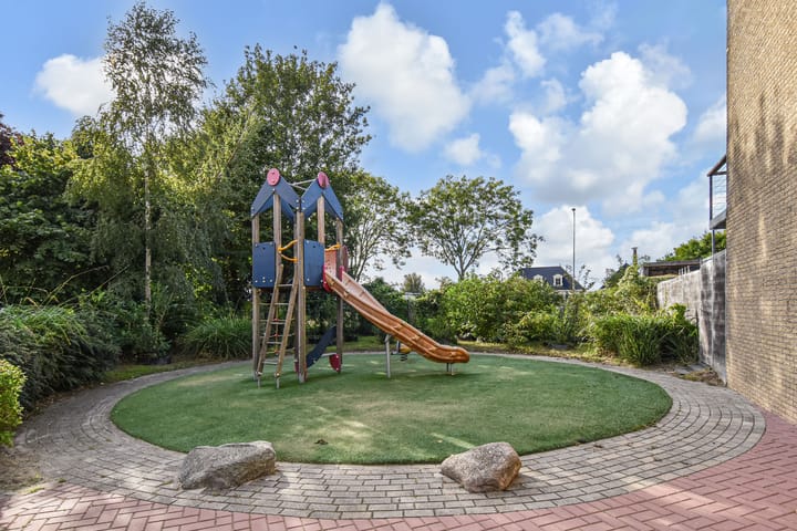 Photo 51 of Vermeerstraat 18