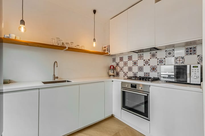 Foto 4 van Bloemerstraat 111