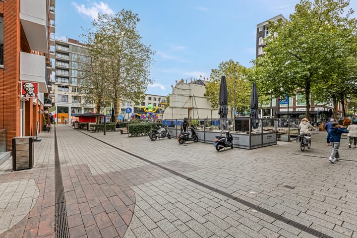 Foto 35 van Bloemerstraat 111