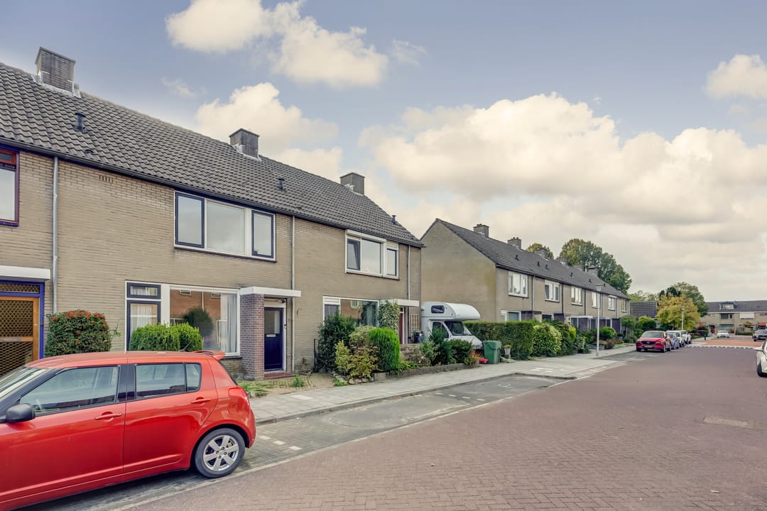 Foto 8 van Troelstrastraat 16