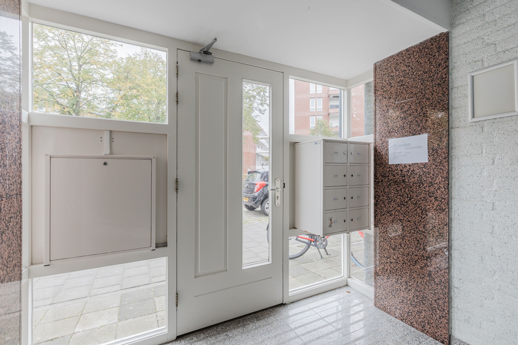 Photo 6 of Dr. Struyckenstraat 11-C