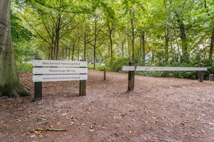 Photo 36 of Akker 79