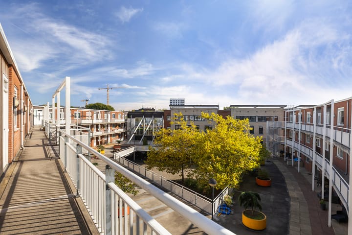 Foto 24 van Sara Burgerhartsingel 381