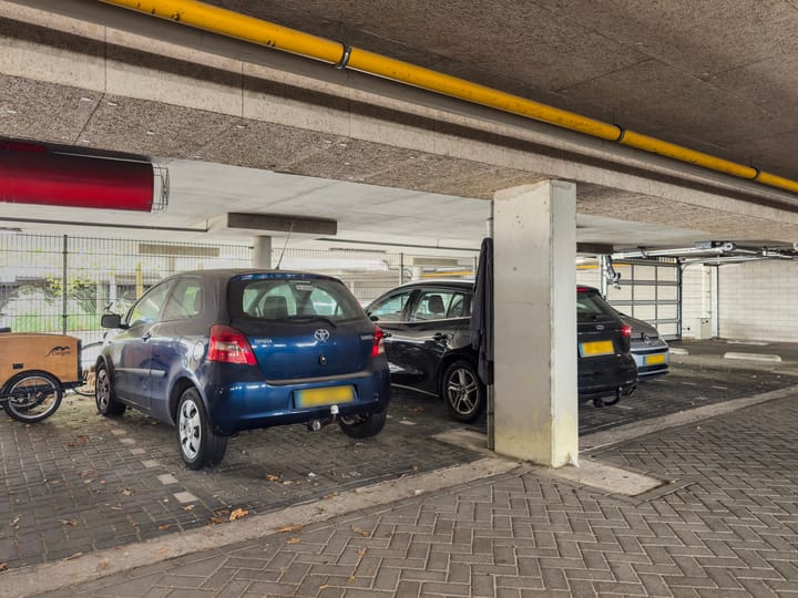 Foto 25 van Sara Burgerhartsingel 381