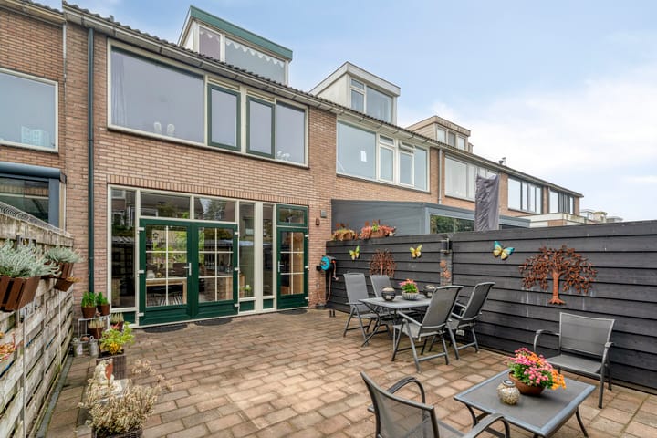 Photo 5 of Zwaluwstraat 140