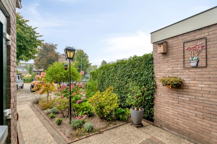 Foto 31 van Zwaluwstraat 140