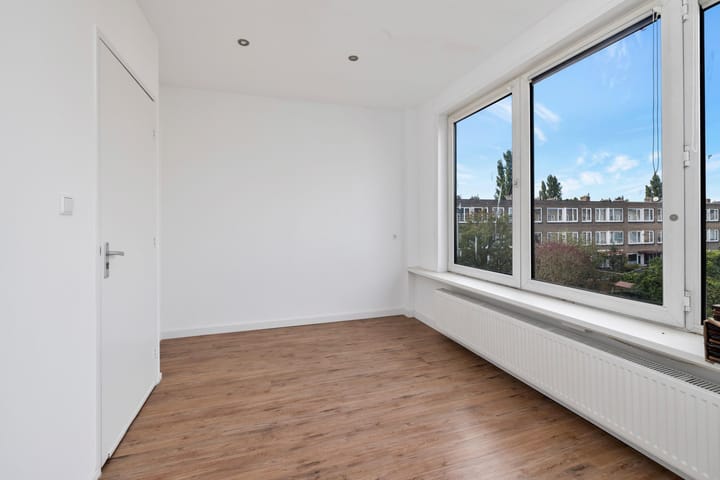 Foto 27 van Russischestraat 42-B02