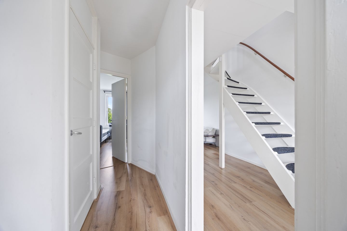 Foto 4 van Linnaeusstraat 330