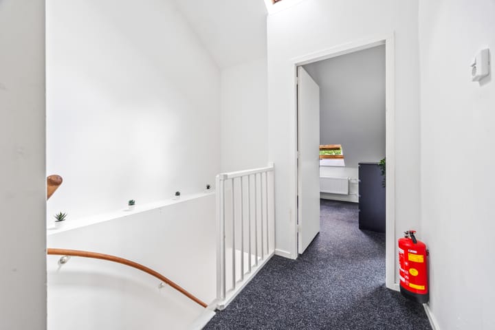 Foto 14 van Linnaeusstraat 330